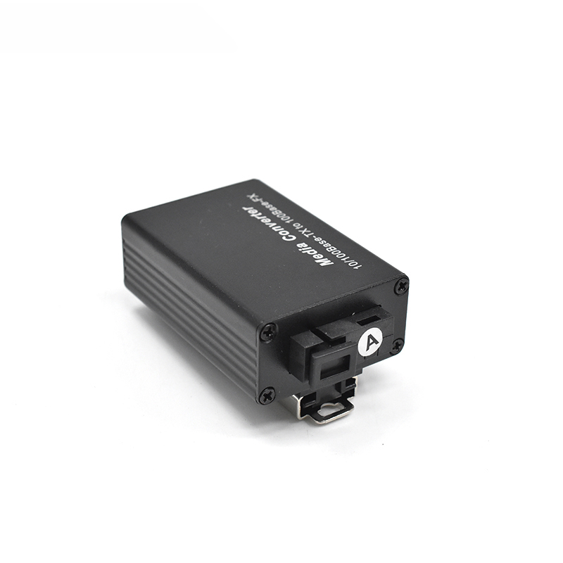 Product Gallery: Unmanaged Ethernet to Fiber Media Converter, 1 RJ45 10/100Mbps + 1 SC Fiber Port, 155Mbps, Metal Case, Desktop/Wall Mount for Distance Extension 4