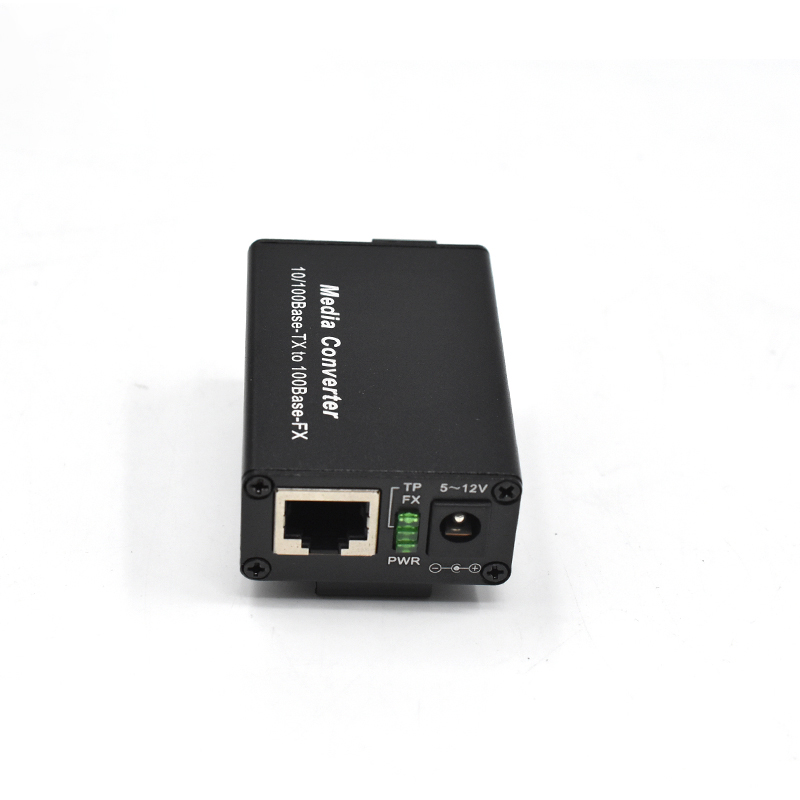 Product Gallery: Unmanaged Ethernet to Fiber Media Converter, 1 RJ45 10/100Mbps + 1 SC Fiber Port, 155Mbps, Metal Case, Desktop/Wall Mount for Distance Extension 5