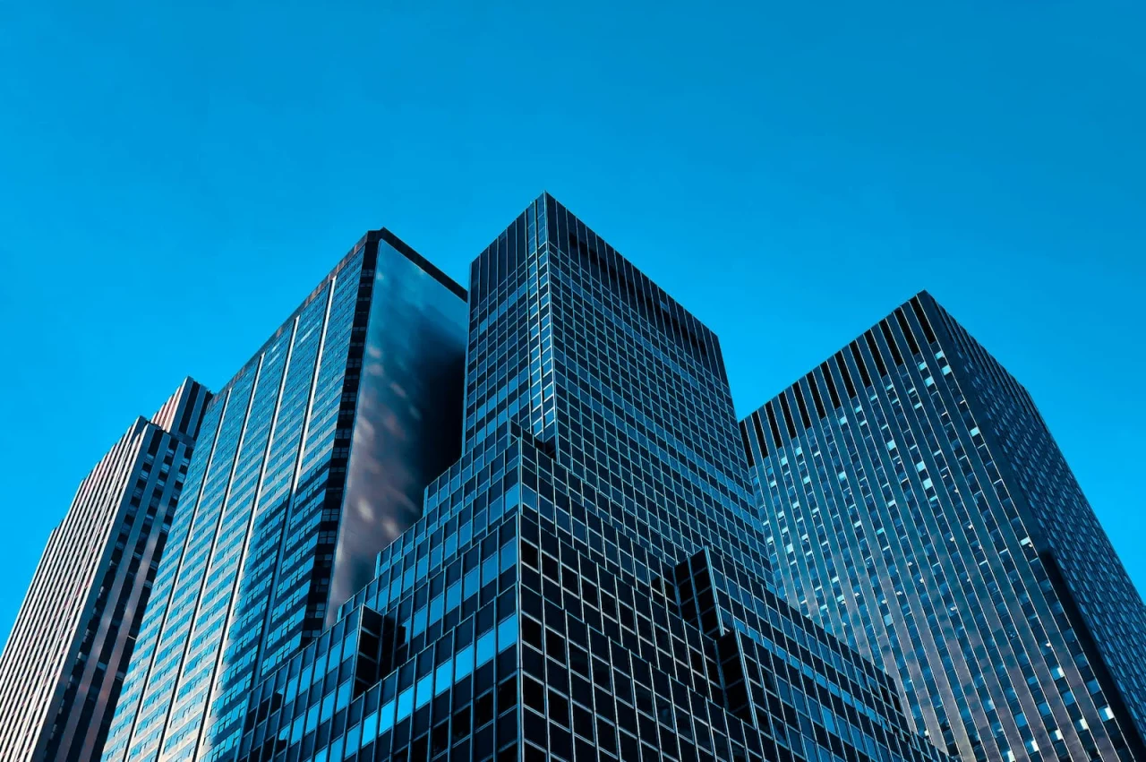 Smart Building Network Infrastructure Solution: A Field-Tested Guide for System Integrators