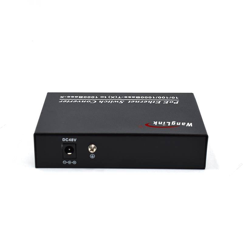 Product Gallery: Unmanaged 2 Port PoE Media Converter, Gigabit, 2 SC Fiber Uplink, Metal Housing for Desktop & Wall Mount 13