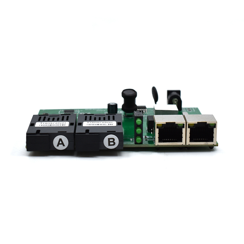 Product Gallery: Unmanaged 2 Port PoE Media Converter, Gigabit, 2 SC Fiber Uplink, Metal Housing for Desktop & Wall Mount 14